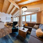Chalet Austrian Alps With Access Neukirchen am Grossvenediger
